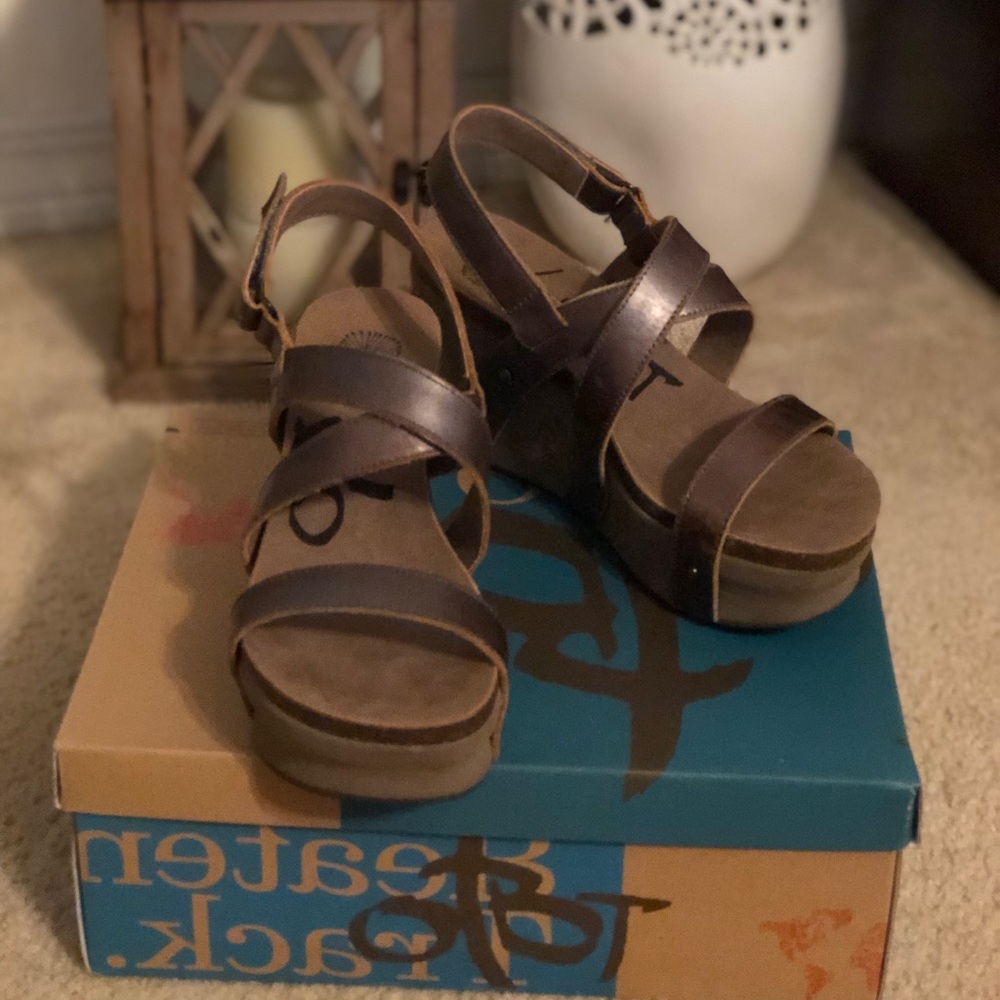 OTBT Sail wedge sandals